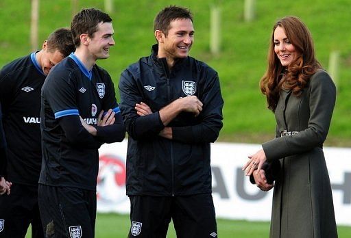 Frank Lambard (C) may still play in England's away qualifier against Poland on Tuesday